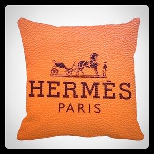 ORANGE & BLACK LOGO pillow cases bundle of 4